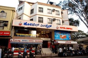 Гостиница Hotel Empire Central Street  Сампанги Рама Нагар